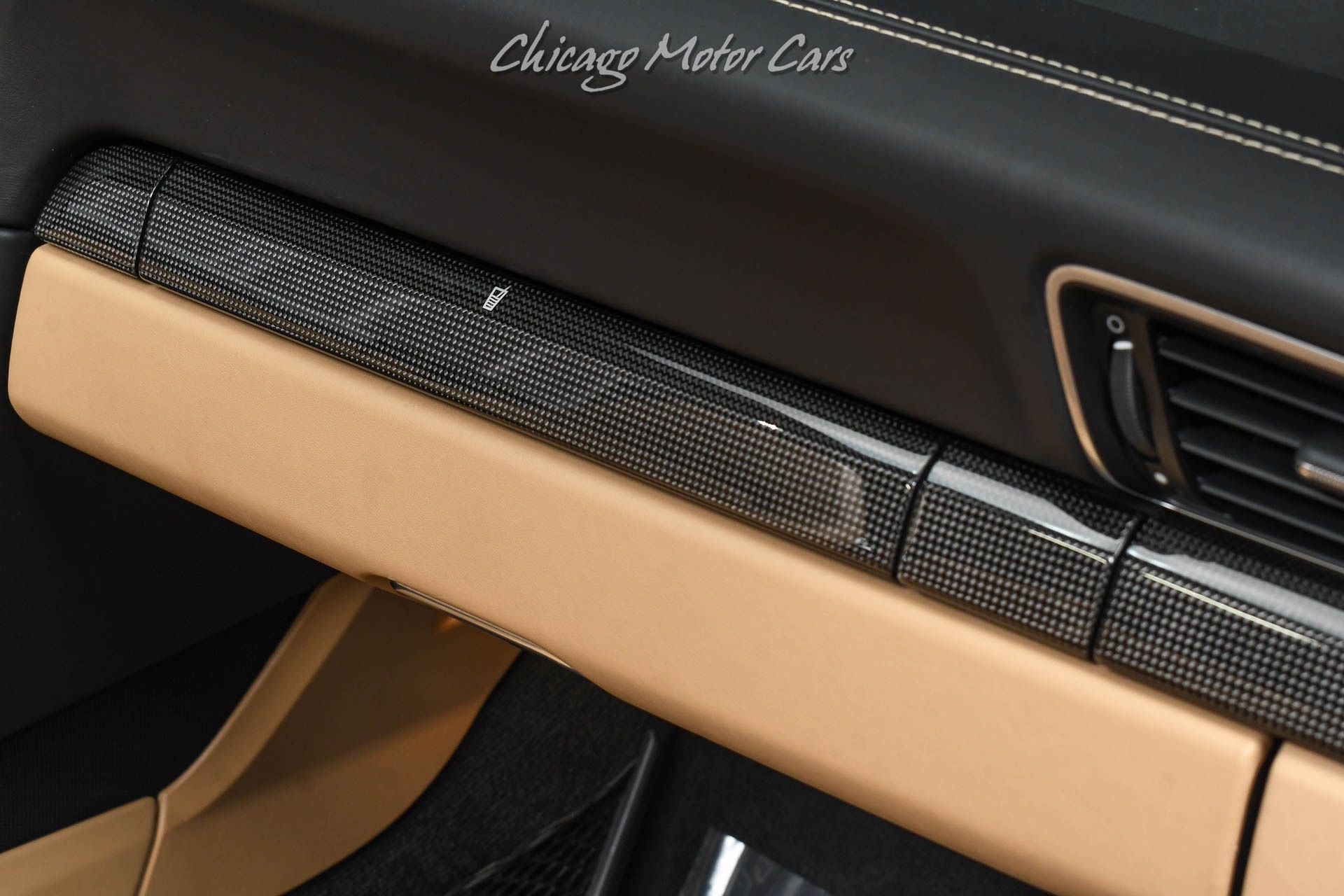 2019 Porsche 911 Turbo S - Photo 28