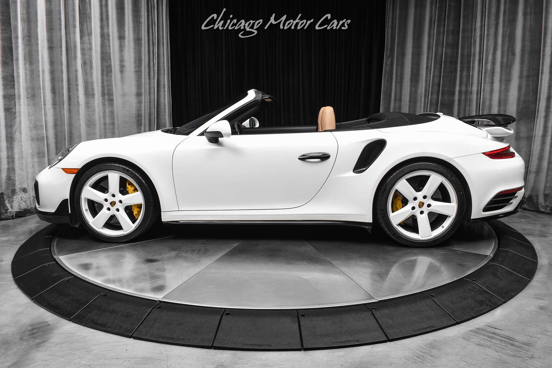 2019 Porsche 911 Turbo S - Photo 37