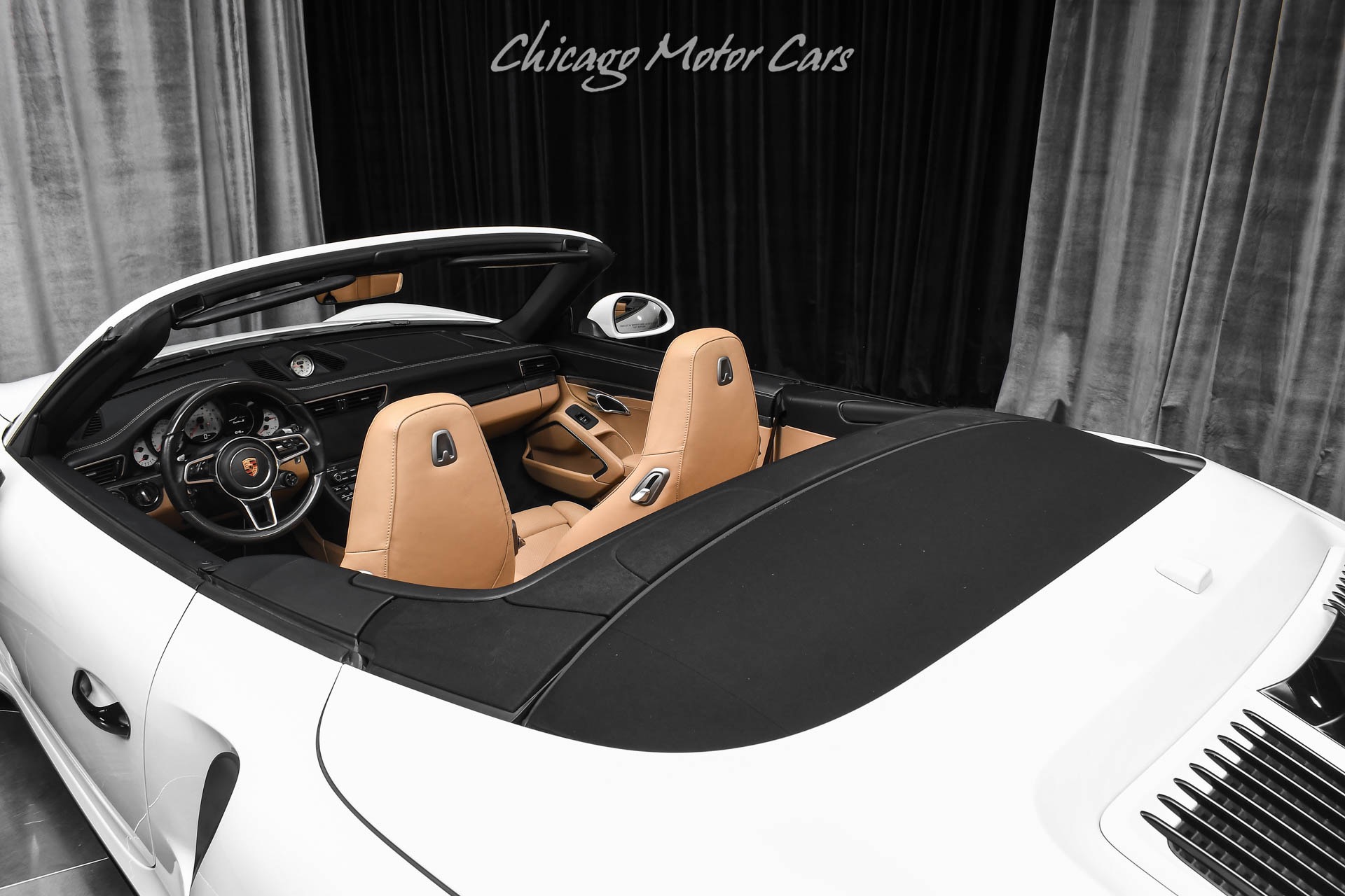 2019 Porsche 911 Turbo S - Photo 42