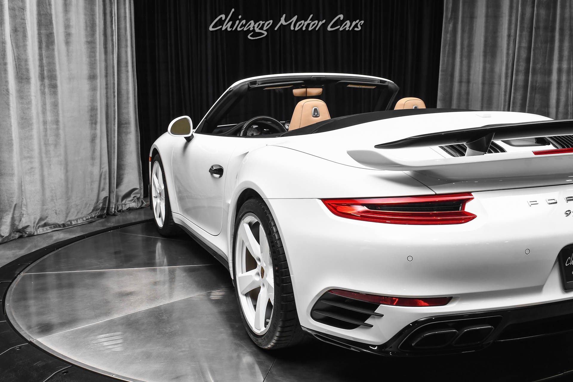 2019 Porsche 911 Turbo S - Photo 43