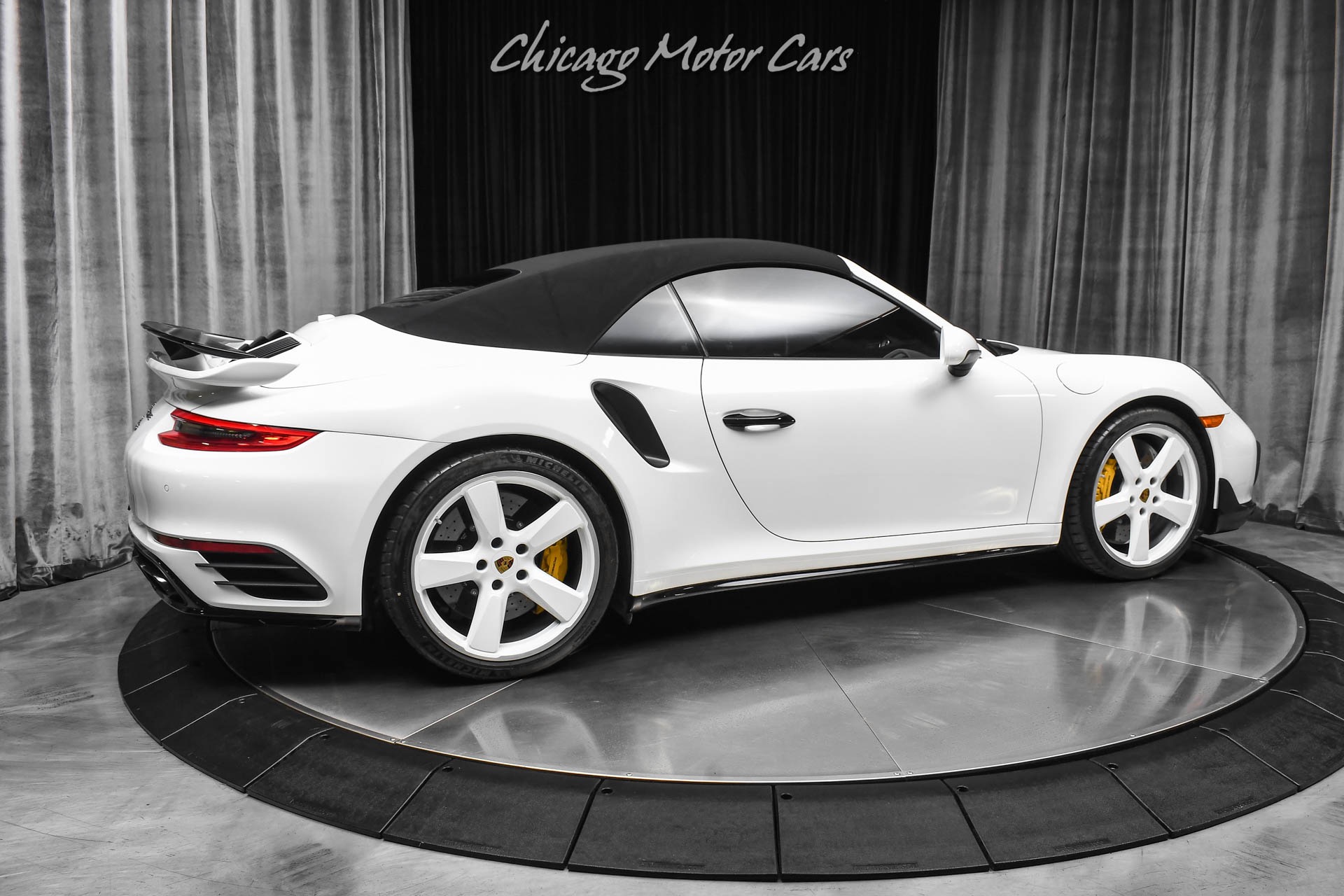 2019 Porsche 911 Turbo S - Photo 48