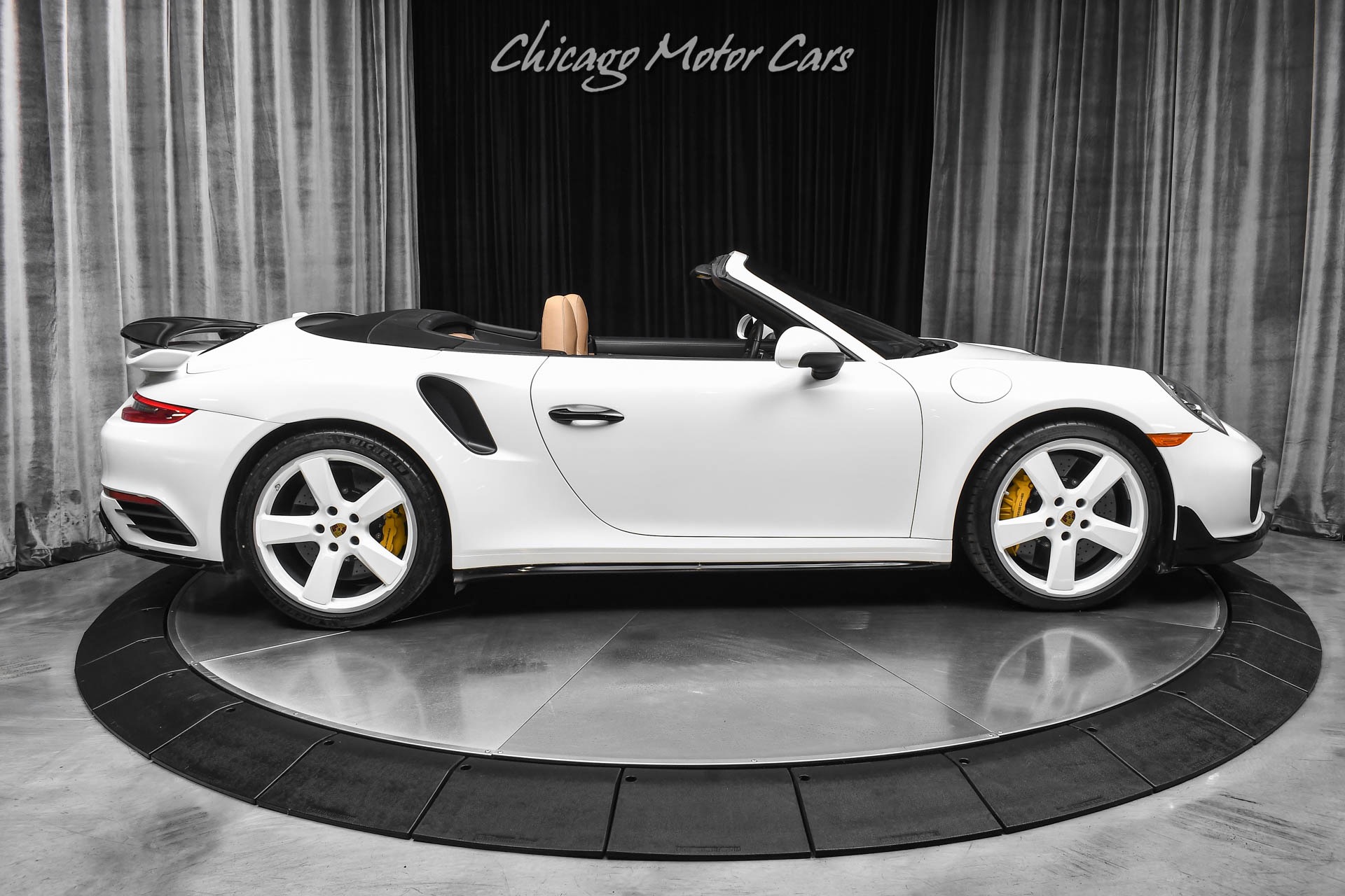 2019 Porsche 911 Turbo S - Photo 52