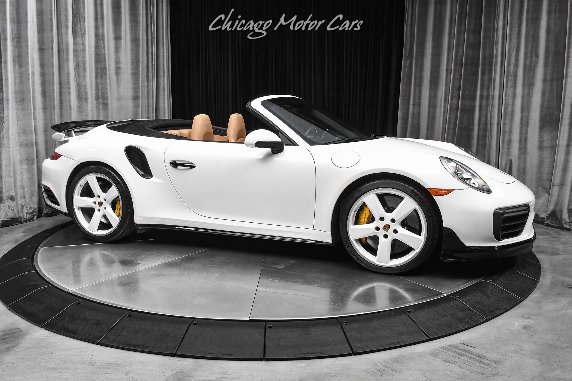 2019 Porsche 911 Turbo S - Photo 6