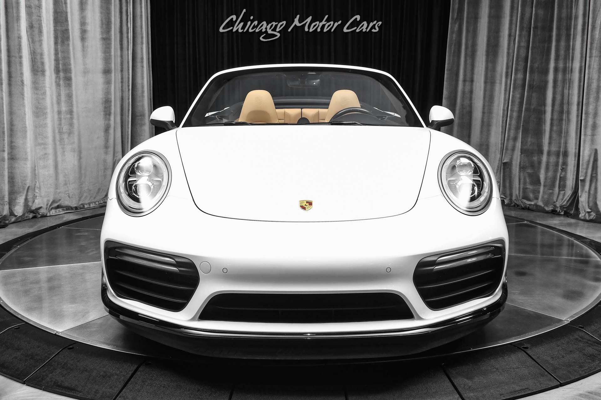 2019 Porsche 911 Turbo S - Photo 7