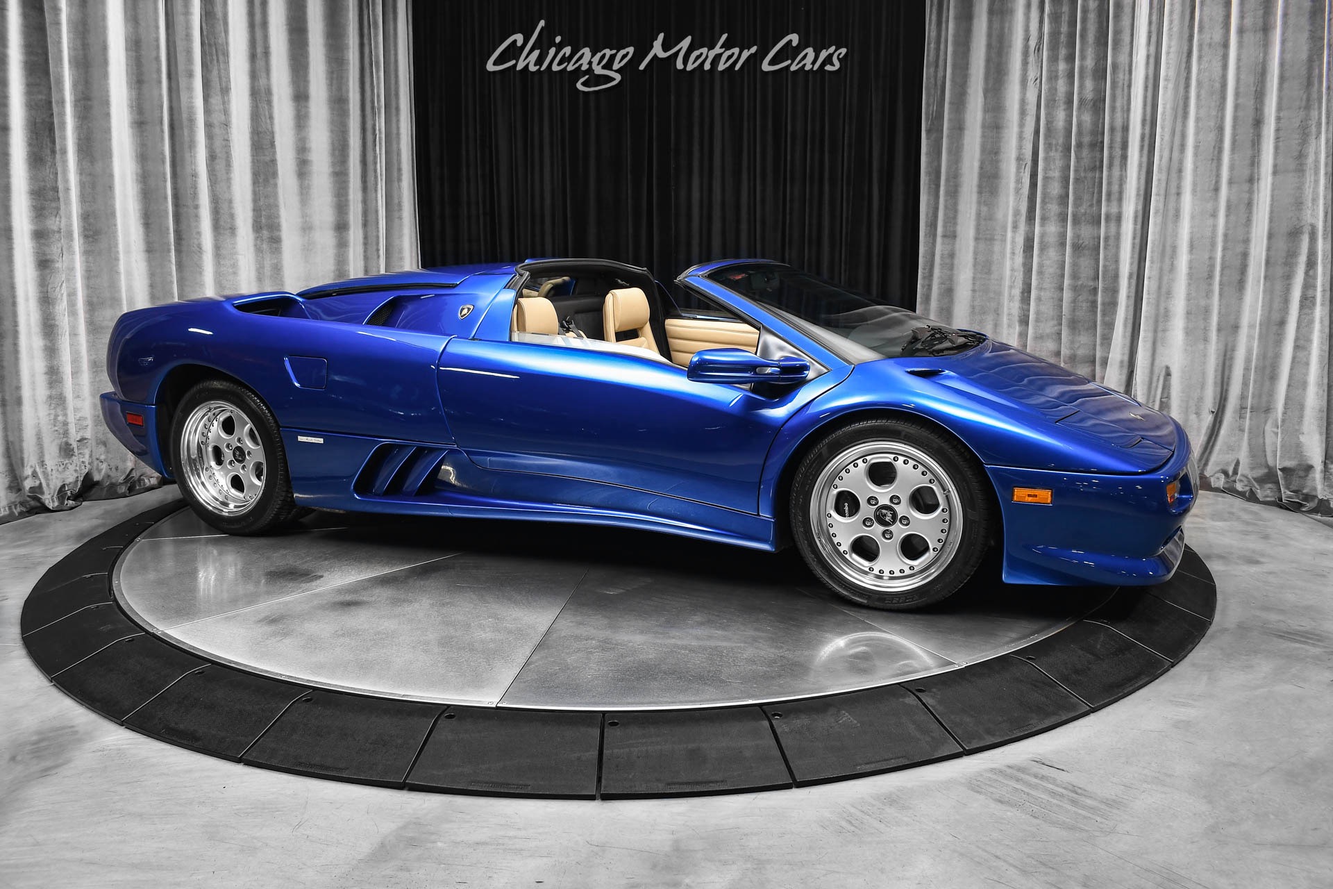 Used 1997 Lamborghini Diablo VT Roadster AWD Blu Chiaro 5-Speed