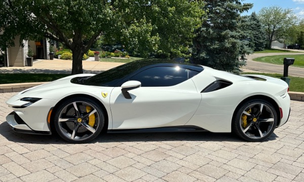 2023 Ferrari SF90 Base's photo