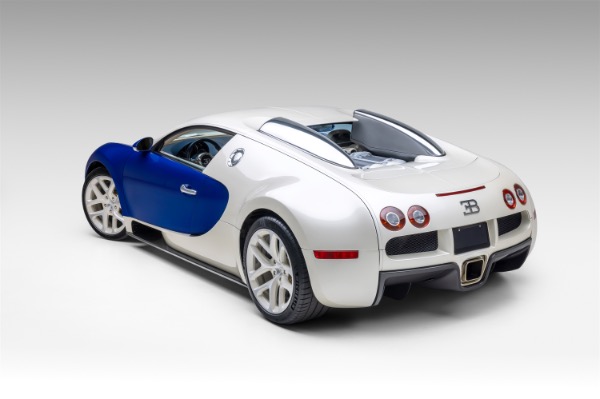 Used 2006 Bugatti Veyron 16.4 Completely Serviced Collector Quality White/Blue 1of252 Coupes RARE for sale Sold at Chicago Motor Cars in West Chicago IL 60185 5