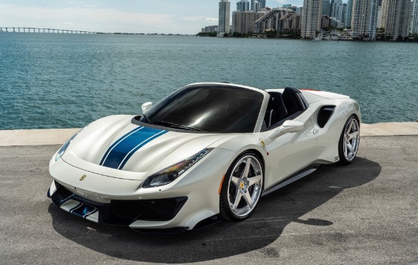Used 2020 Ferrari 488 Pista Spider Bianco Italia! Tons of Carbon Fiber! Rare Spec! Racing Seats! Loaded! for sale Sold at Chicago Motor Cars in West Chicago IL 60185 4