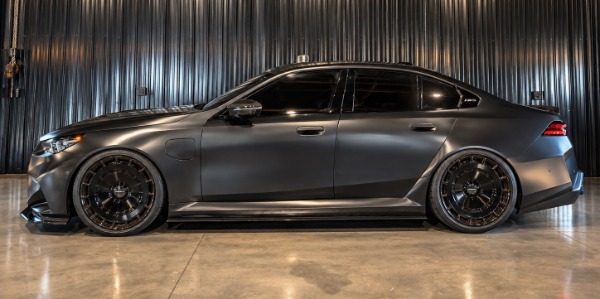 Used 2025 BMW M5 Custom Sedan Carbon, Executive & Driving Assist Pro Pkgs Carbon Fiber Trim for sale $169,500 at Chicago Motor Cars in West Chicago IL 60185 3