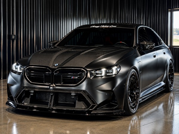 Used 2025 BMW M5 Custom Sedan Carbon, Executive & Driving Assist Pro Pkgs Carbon Fiber Trim for sale $169,500 at Chicago Motor Cars in West Chicago IL 60185 4