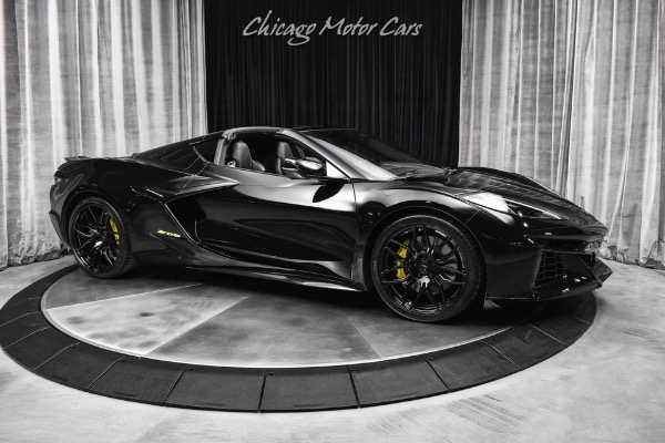 Used 2024 Chevrolet Corvette Z06 Coupe 3LZ Only 4K Miles Front Lifter Carbon Fiber Interior Trim LOADED for sale Sold at Chicago Motor Cars in West Chicago IL 60185 6