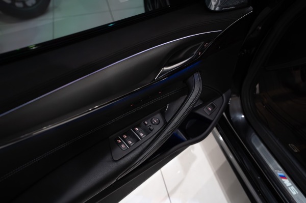 Used 2020 BMW M5 Sedan AWD Carbon Roof Executive Pckg Driving Assistance Plus Pckg for sale Sold at Chicago Motor Cars in West Chicago IL 60185 6