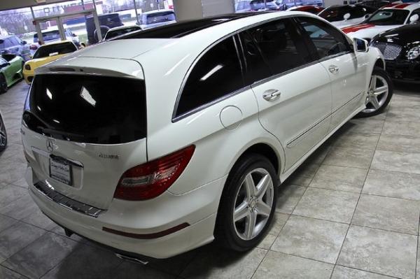 New-2011-Mercedes-Benz-R350-4-Matic-Sport