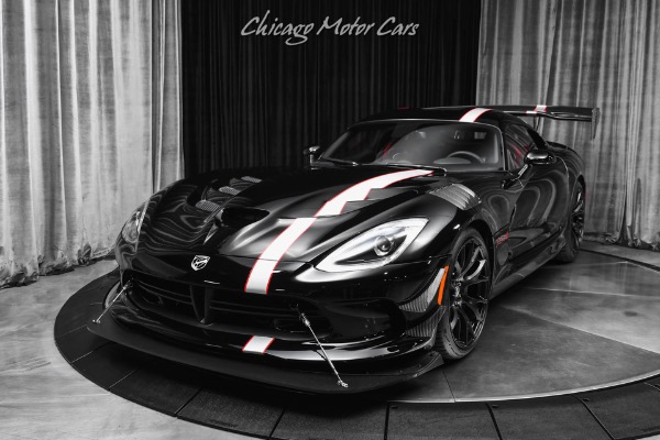 Used 2013 Dodge SRT Viper 8k Miles ACR Tribute Tons of Carbon Fiber HOT Color Combo 6 Vent Hood for sale Sold at Chicago Motor Cars in West Chicago IL 60185 2