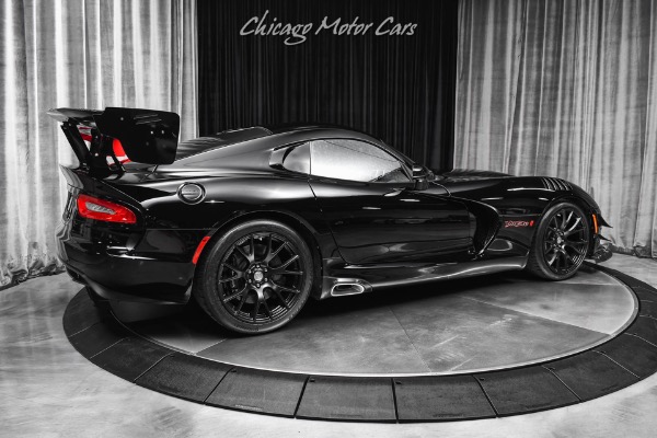 Used 2013 Dodge SRT Viper 8k Miles ACR Tribute Tons of Carbon Fiber HOT Color Combo 6 Vent Hood for sale Sold at Chicago Motor Cars in West Chicago IL 60185 5