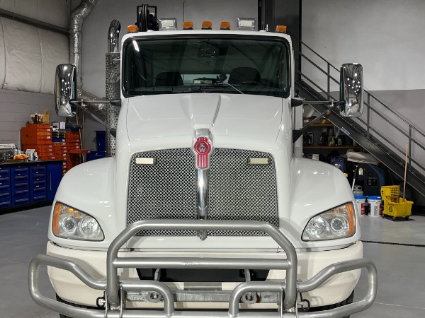 Used 2015 Kenworth T370 Service Truck W/ Crane for sale Sold at Chicago Motor Cars in West Chicago IL 60185 4