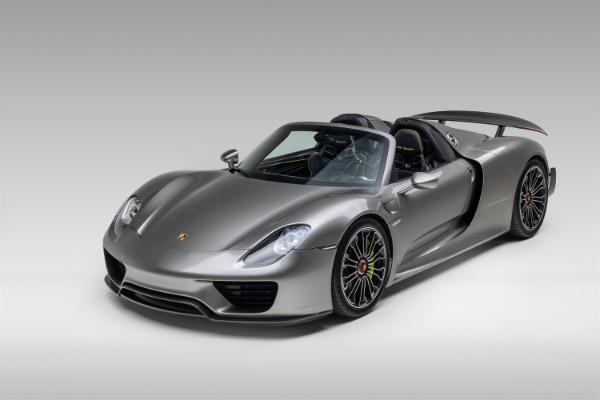 Used 2015 Porsche 918 Spyder Liquid Metal Silver Carbon Interior Pkg Carbon Diffuser Blades Front Lift for sale Sold at Chicago Motor Cars in West Chicago IL 60185 3