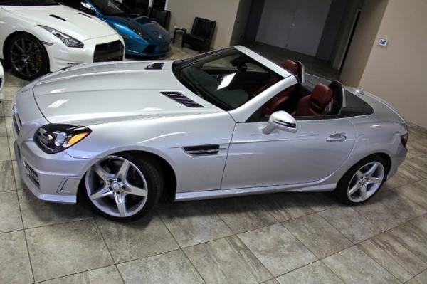 New-2012-Mercedes-Benz-SLK350-Sport