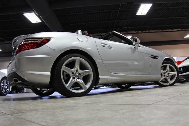 New-2012-Mercedes-Benz-SLK350-Sport