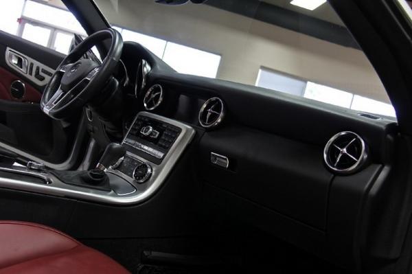 New-2012-Mercedes-Benz-SLK350-Sport