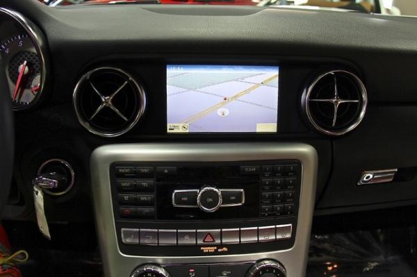 New-2012-Mercedes-Benz-SLK350-Sport