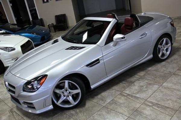 New-2012-Mercedes-Benz-SLK350-Sport