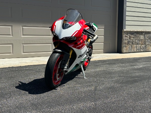 Used 2018 Ducati 1299 Panigale R Final Edition RARE Limited Edition Collector Quality Virtually BRAND NEW TONS of Carbon for sale Sold at Chicago Motor Cars in West Chicago IL 60185 2
