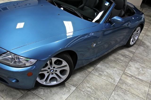 New-2005-BMW-Z4-30i-Sport