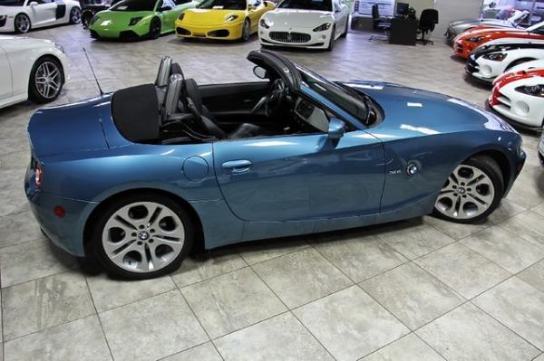 New-2005-BMW-Z4-30i-Sport