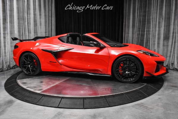 Used 2024 Chevrolet Corvette Z06 Coupe 2LZ Z07 Performance Pkg! Painted Carbon Aero! GT2 Buckets! for sale $124,800 at Chicago Motor Cars in West Chicago IL 60185 6