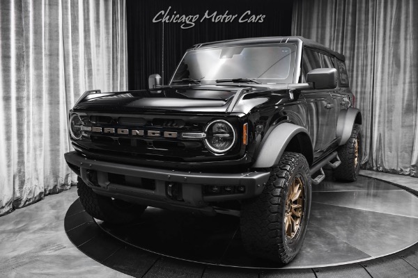 Used 2022 Ford Bronco Upgraded Wheels and Tires Running Boards HD Modular front Bumper for sale Sold at Chicago Motor Cars in West Chicago IL 60185 2