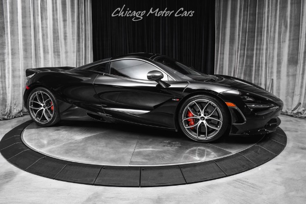 Used 2022 McLaren 720S Performance Coupe Axle Lifter B&W Audio Forged Wheels Tons of Carbon Fiber PPF Loaded for sale $299,800 at Chicago Motor Cars in West Chicago IL 60185 6