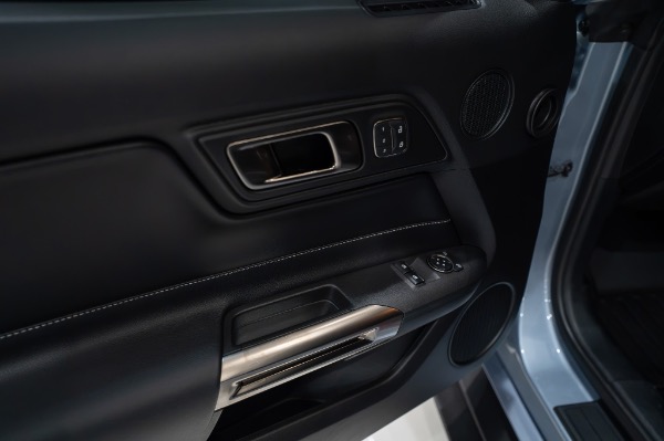 Used 2022 Ford Mustang Shelby GT500 Heritage Edition ONLY 14k Miles Painted Stripes Comfort Seats for sale Sold at Chicago Motor Cars in West Chicago IL 60185 6
