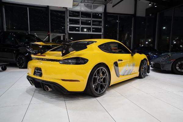 Used 2024 Porsche 718 Cayman GT4 RS Weissach RARE 1 of 1 Le Mans Newman Tribute ONLY 491 Miles for sale Sold at Chicago Motor Cars in West Chicago IL 60185 4