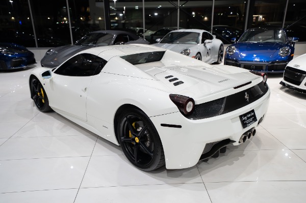 Used 2013 Ferrari 458 Spider Racing Seats Carbon Driver Zone LOW Miles TONS of Service Records LOADED for sale $419,800 at Chicago Motor Cars in West Chicago IL 60185 3