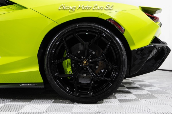 Used 2025 Lamborghini Revuelto Verde Scandal Sport Seats $749k+ MSRP Passenger Display for sale Sold at Chicago Motor Cars in West Chicago IL 60185 4