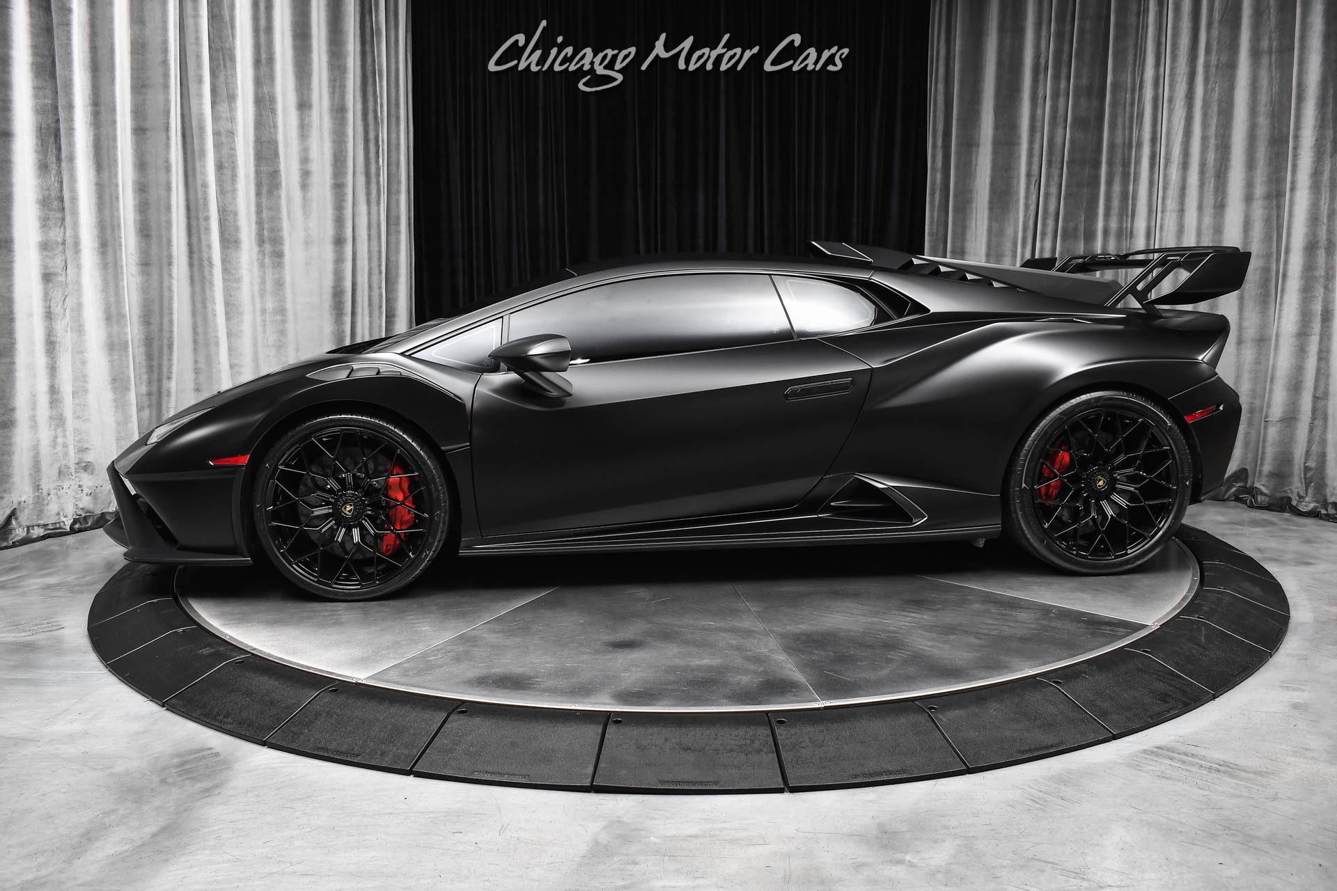 2023 Lamborghini Clear Bodystyle — photo 1 of 17