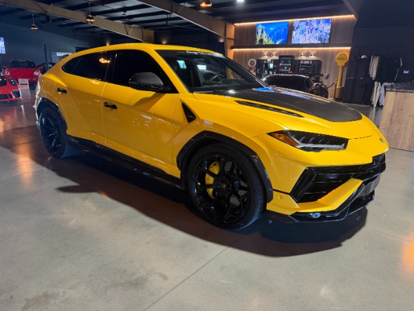 Used 2024 Lamborghini Urus Performante Performante Exterior Carbon Fiber 23s Giallo Inti Exterior NeroAde Interior for sale $299,800 at Chicago Motor Cars in West Chicago IL 60185 1