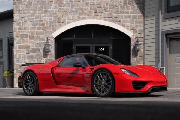 Used 2015 Porsche 918 Spyder Weissach Package Only 2400 Miles Front Axle Lift CXX Options! Carbon Fiber! for sale Sold at Chicago Motor Cars in West Chicago IL 60185 6