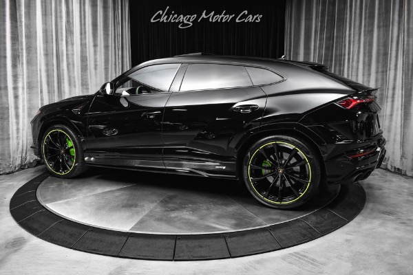 Used 2024 Lamborghini Urus S SUV Carbon Fiber Interior Trim Green Accents 6800 Miles Warranty LOADED for sale Sold at Chicago Motor Cars in West Chicago IL 60185 3