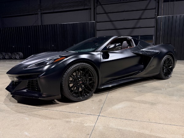 Used 2025 Chevrolet Corvette Z06 3LZ Coupe Only 3500 Miles! Front Lift! Spider Wheels! Habanero Interior for sale $124,800 at Chicago Motor Cars in West Chicago IL