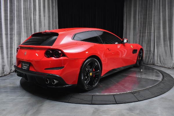 Used 2018 Ferrari GTC4Lusso Axle Lifter Passenger Display Sport Exhaust System V12 Carbon Fiber LOADED for sale Sold at Chicago Motor Cars in West Chicago IL 60185 5
