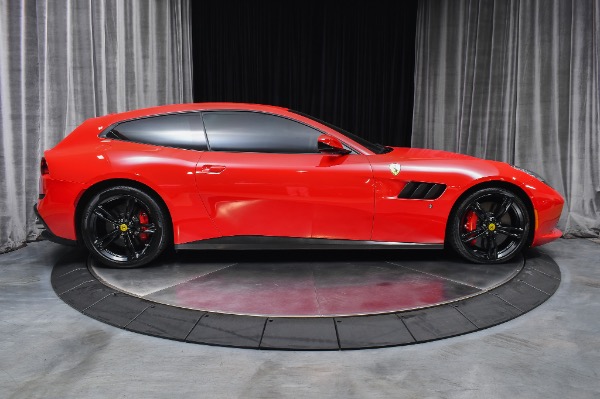 Used 2018 Ferrari GTC4Lusso Axle Lifter Passenger Display Sport Exhaust System V12 Carbon Fiber LOADED for sale Sold at Chicago Motor Cars in West Chicago IL 60185 6