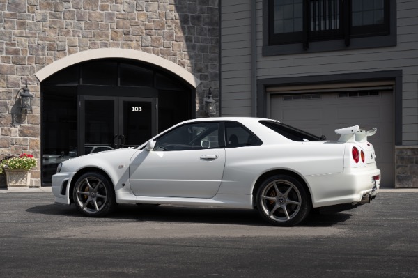 Used 2002 Nissan R34 Skyline GT-R M-Spec Nur 1 of 75 Pearl White Only 5300 KMs Collector Quality for sale Call for price at Chicago Motor Cars in West Chicago IL 60185 2