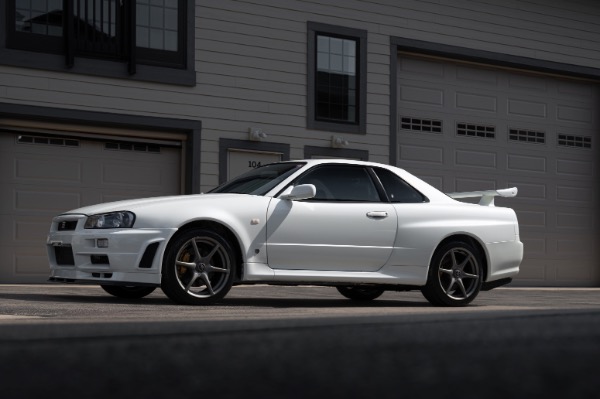 Used 2002 Nissan R34 Skyline GT-R M-Spec Nur 1 of 75 Pearl White Only 5300 KMs Collector Quality for sale Call for price at Chicago Motor Cars in West Chicago IL 60185 3