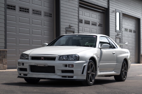 Used 2002 Nissan R34 Skyline GT-R M-Spec Nur 1 of 75 Pearl White Only 5300 KMs Collector Quality for sale Call for price at Chicago Motor Cars in West Chicago IL 60185 4