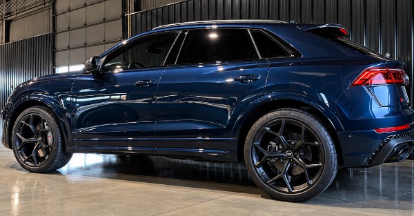 Used 2025 Audi RS Q8 performance $7,100 Matte Carbon Package  Extensive Carbon Fiber  23 Forged Wheels for sale Call for price at Chicago Motor Cars in West Chicago IL 60185 2