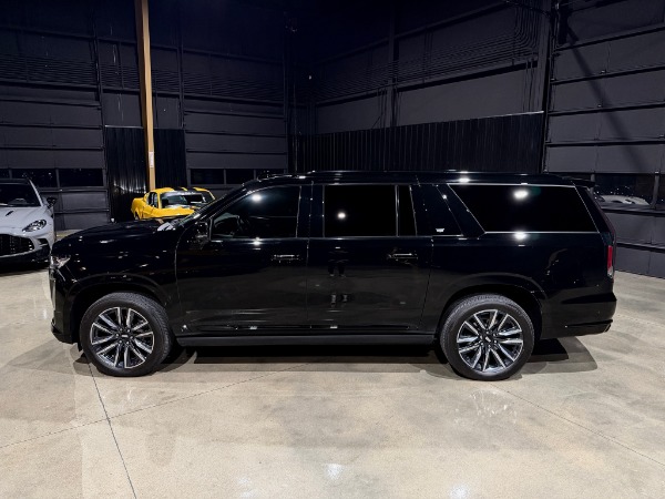 Used 2022 Cadillac Escalade ESV Sport Blacked Out Exterior 22 Alloy Wheels Premium Audo for sale $71,800 at Chicago Motor Cars in West Chicago IL 60185 3