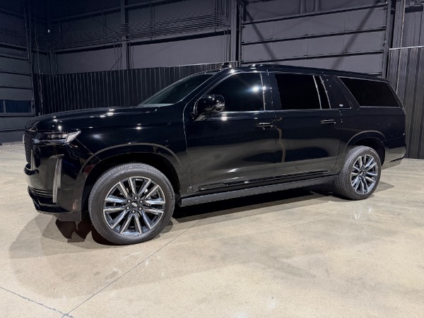 Used 2022 Cadillac Escalade ESV Sport Blacked Out Exterior 22 Alloy Wheels Premium Audo for sale $71,800 at Chicago Motor Cars in West Chicago IL 60185 4