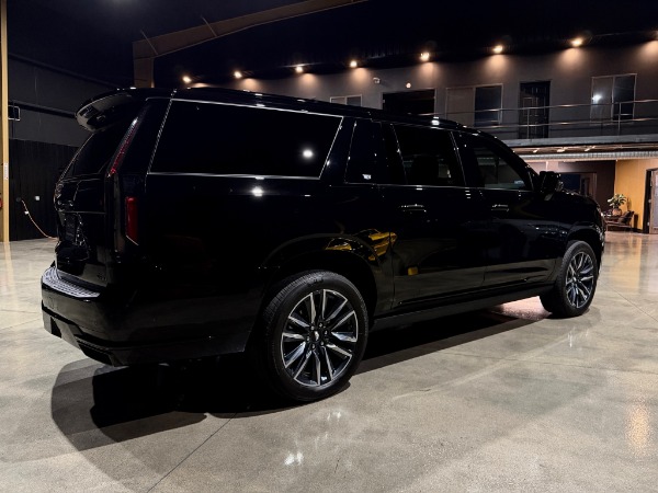 Used 2022 Cadillac Escalade ESV Sport for sale $71,800 at Chicago Motor Cars in West Chicago IL 60185 6